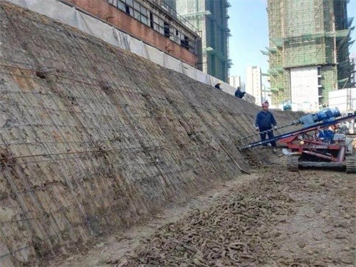 贵南建筑边坡支护
